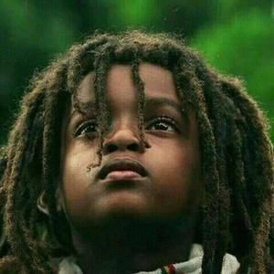 Meet your Posher, Eyoba